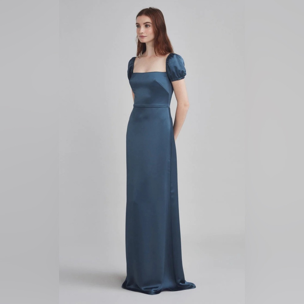 Amsale Bridesmaids Dress Francesca GB190S
Fluid Satin, Hunter